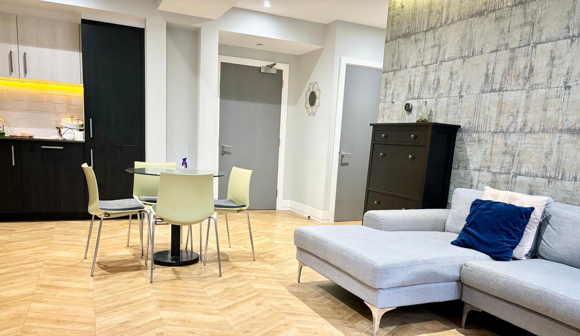 Mh Birmingham - 2 Bed 2 Bath Luxury Apartment - Financial District - Local Bar And Dining Deals Available Exterior photo